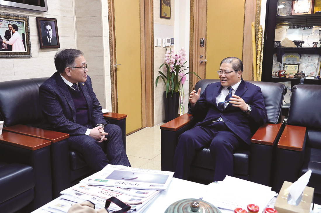 합동장로신문 신년인터뷰3.JPG